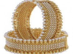 Renaissance Traders Multicolour Kada Set on Snapdeal flat 82% off at Rs.350